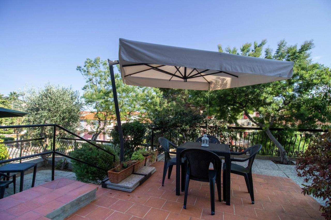 Luminoso Appartamento Con Ampia Terrazza سان بارتولومِيو آل ما المظهر الخارجي الصورة