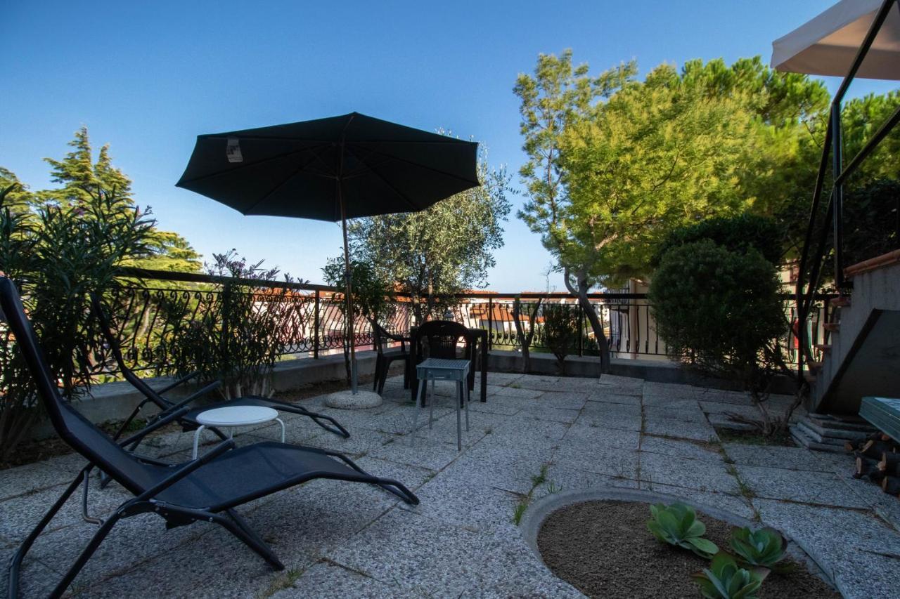 Luminoso Appartamento Con Ampia Terrazza سان بارتولومِيو آل ما المظهر الخارجي الصورة
