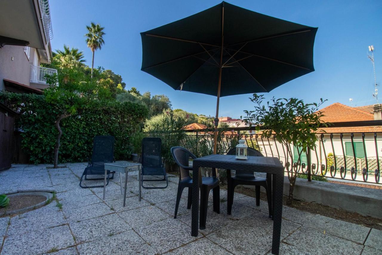 Luminoso Appartamento Con Ampia Terrazza سان بارتولومِيو آل ما المظهر الخارجي الصورة