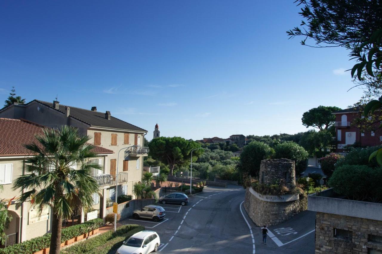 Luminoso Appartamento Con Ampia Terrazza سان بارتولومِيو آل ما المظهر الخارجي الصورة